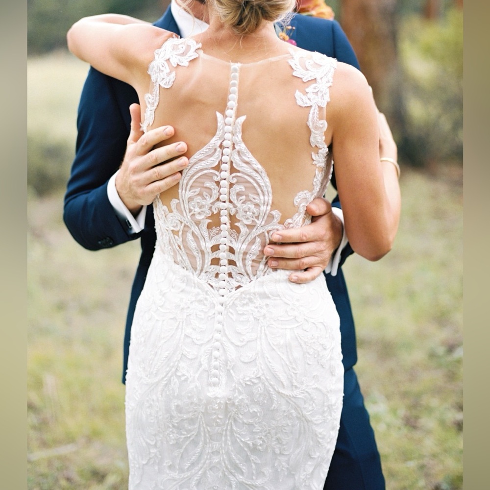 Maggie Sottero Hamilton Wedding Dress - Picture 6 of 9